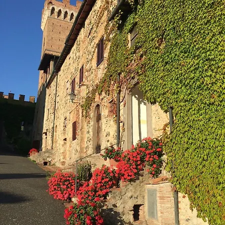 Castello Ginori Di * Querceto (Montecatini Val di Cecina)