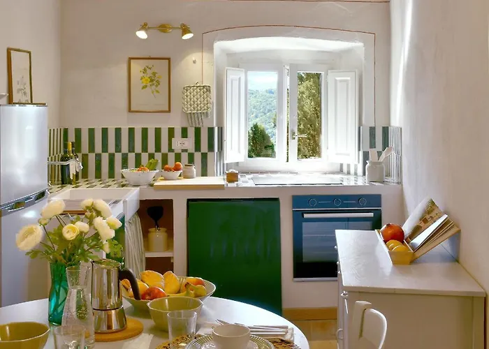 Castello Ginori Di * Querceto (Montecatini Val di Cecina)